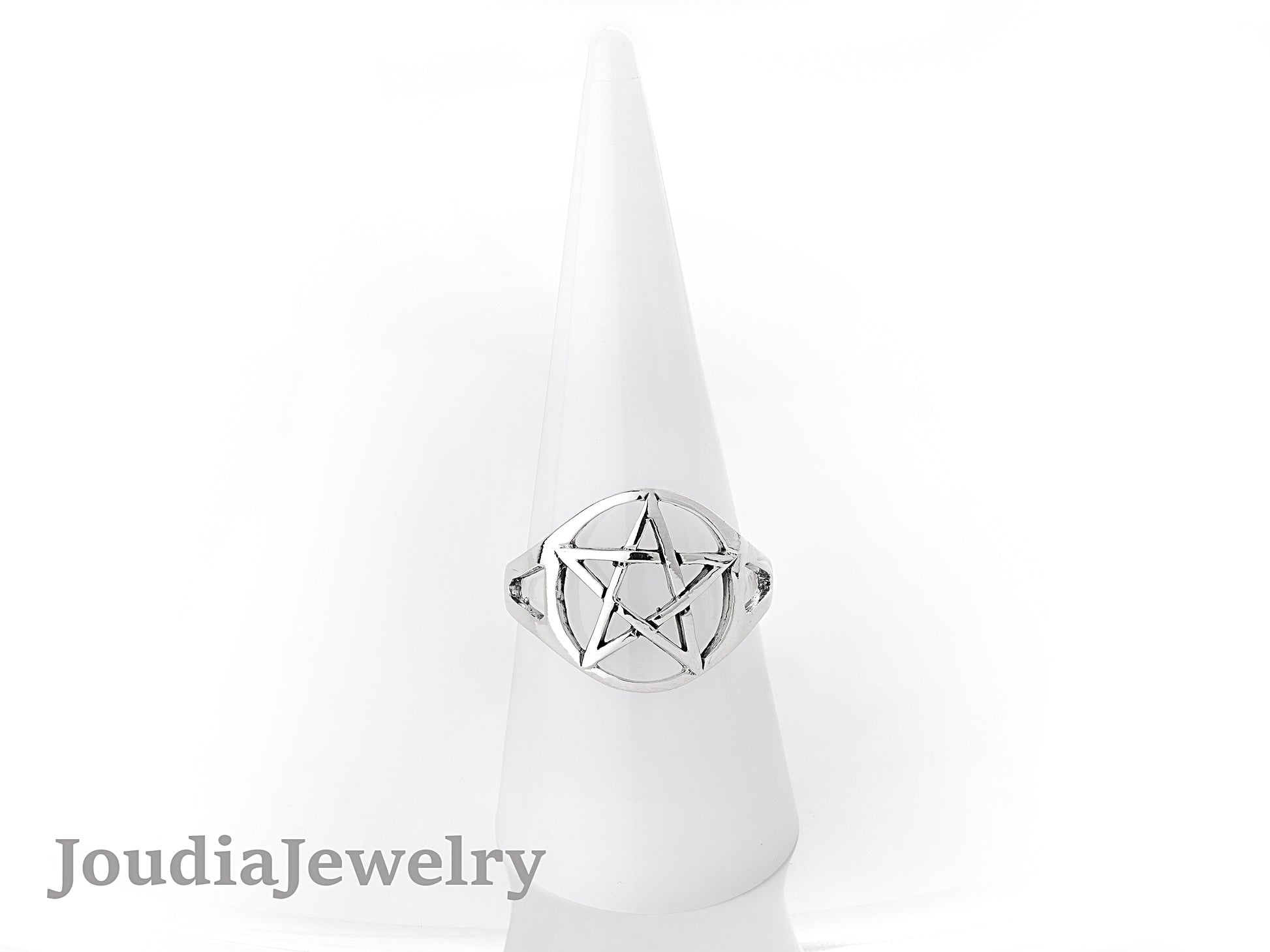 Star Engagement Ring | Simple Star Ring | Joudia Jewelry