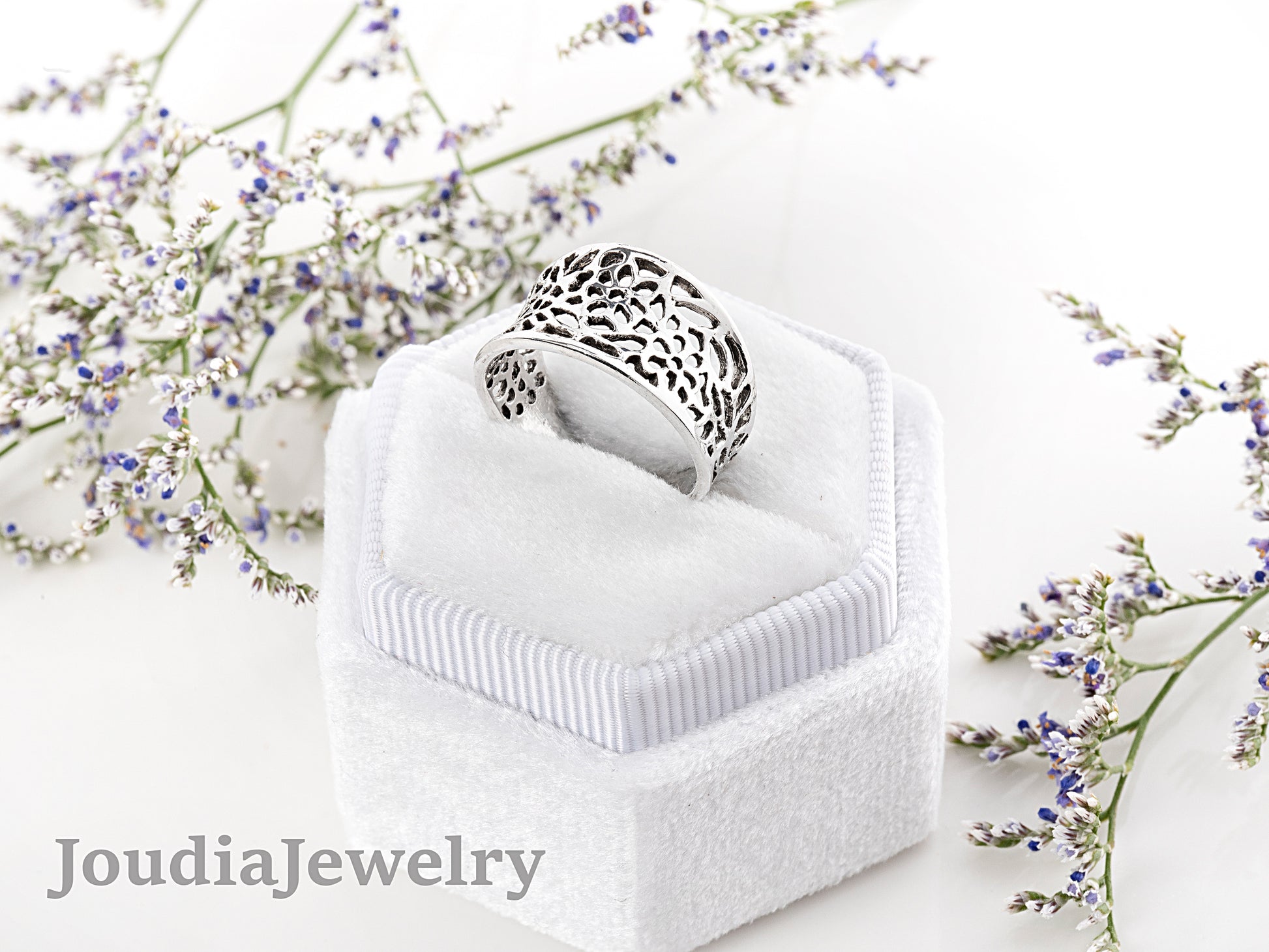 Silver Ornate Ring | Vintage Pattern Ring | Joudia Jewelry