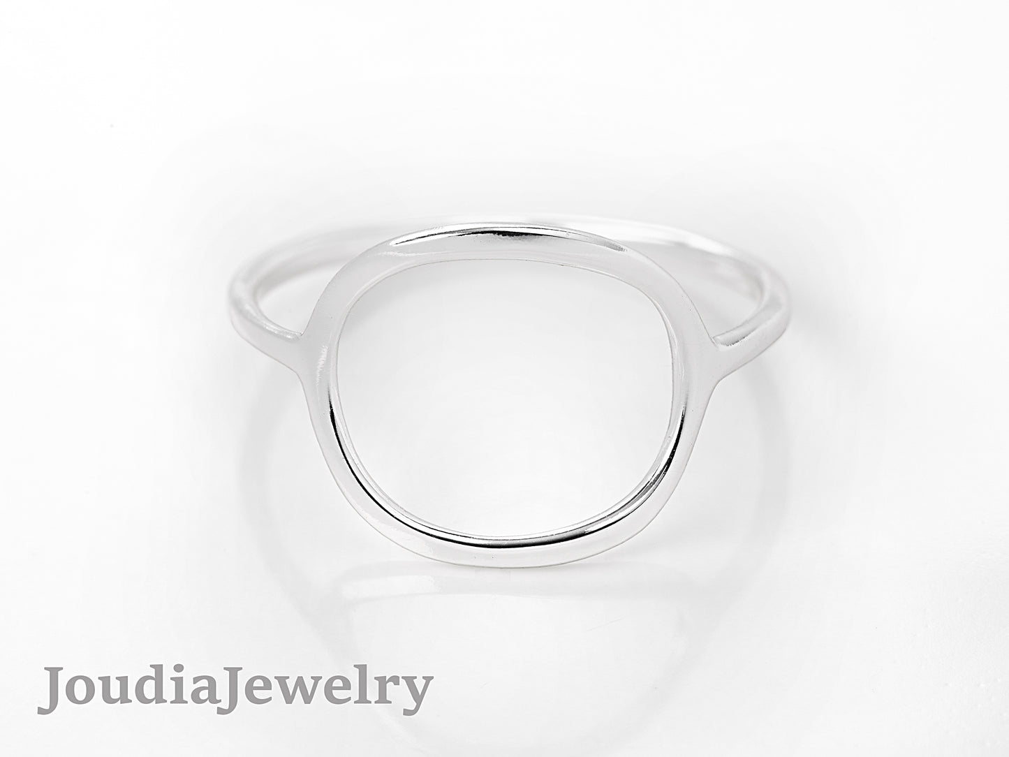 Open Circle Ring | Tiny Round Ring | Joudia Jewelry