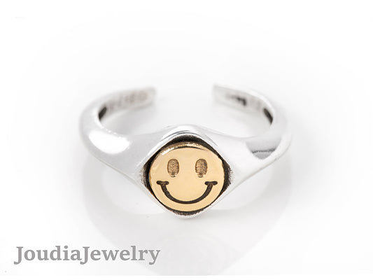 Smiley Face Ring | Silver Smile Ring | Joudia Jewelry