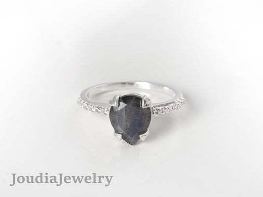 Labradorite Wedding Ring | Silver Labradorite Ring | Joudia Jewelry