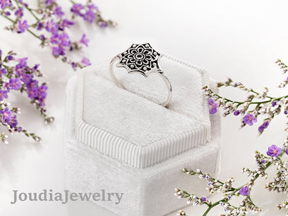 Silver Flower Ring | Simple Silver Ring | Joudia Jewelry