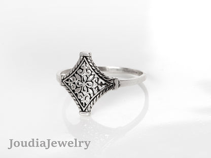 Silver Filigree Ring | Vintage Pattern Ring | Joudia Jewelry