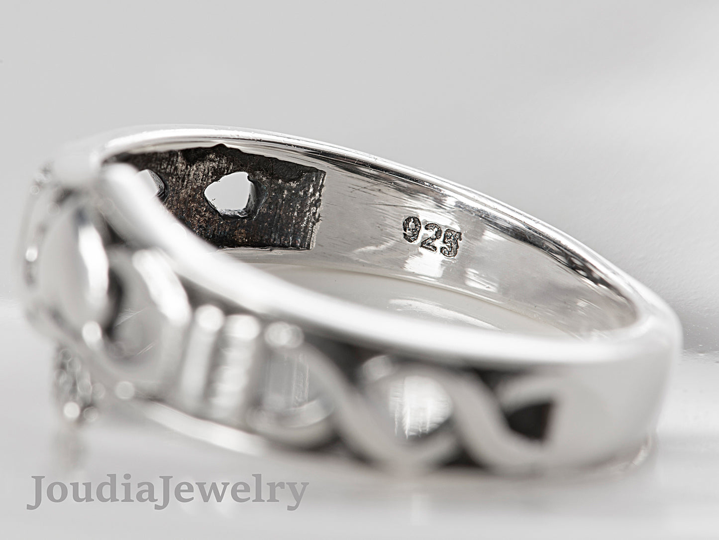 Men's Claddagh Ring | Silver Claddagh Ring | Joudia Jewelry