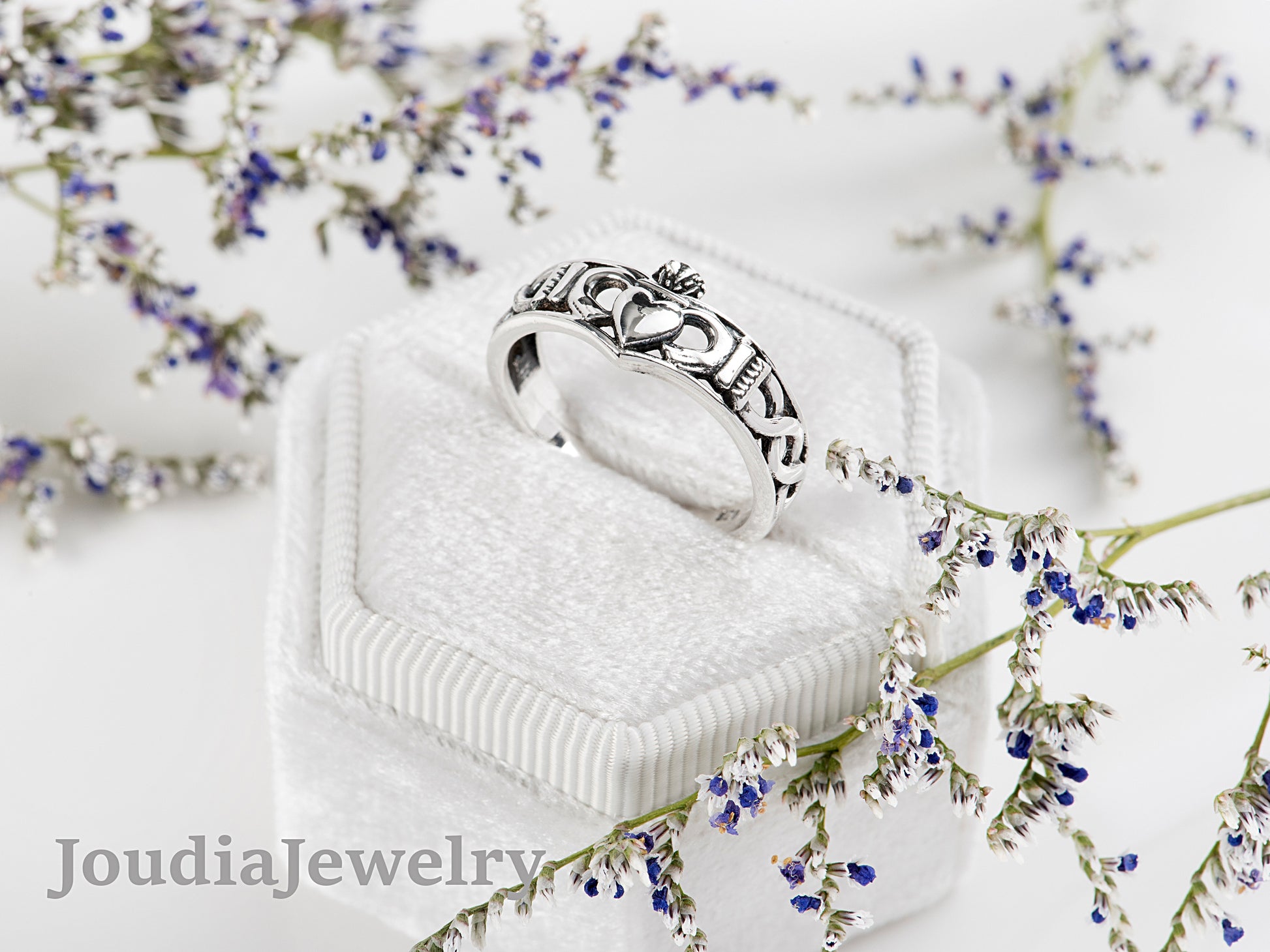 Men's Claddagh Ring | Silver Claddagh Ring | Joudia Jewelry