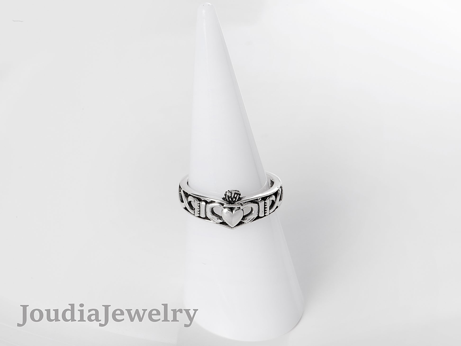 Men's Claddagh Ring | Silver Claddagh Ring | Joudia Jewelry