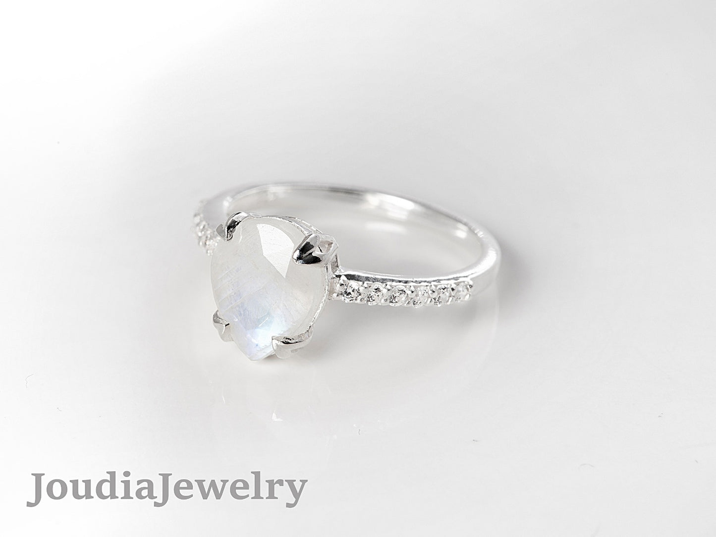 Tear Drop Wedding Ring | Gift for Her | Joudia Jewelry